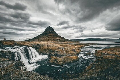 Visite privée de la péninsule de Snæfellsnes depuis le port de Grundarfjord...