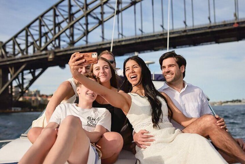 Sydney Harbour Iconic Selfies Tour