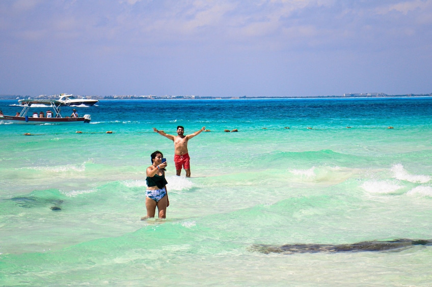 Isla Mujeres Golf Cart Guided Tour & Beach Club