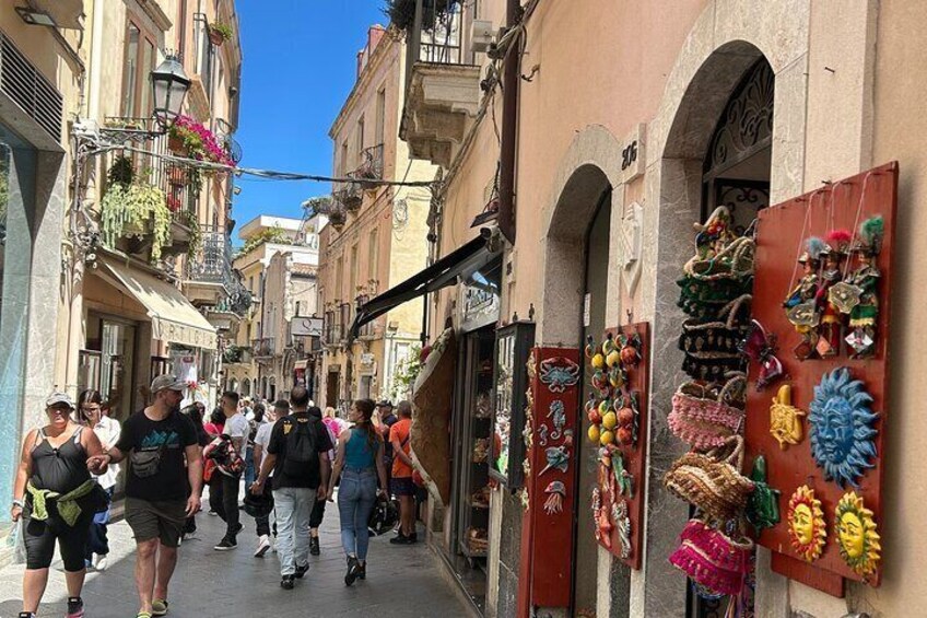 Skip-the-Line Taormina Half Day Greek Theatre and Historic Centre