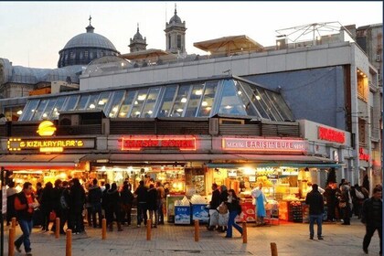 Tour in search of the Customs and Flavours of Istanbul