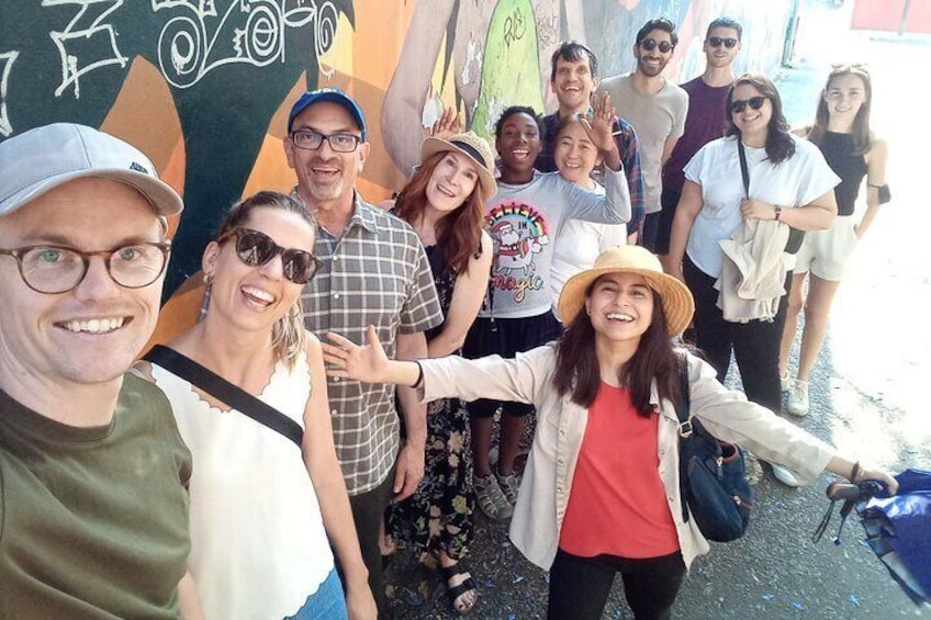 Coyoacan Street Art Tour with Mexican Fruit Tasting