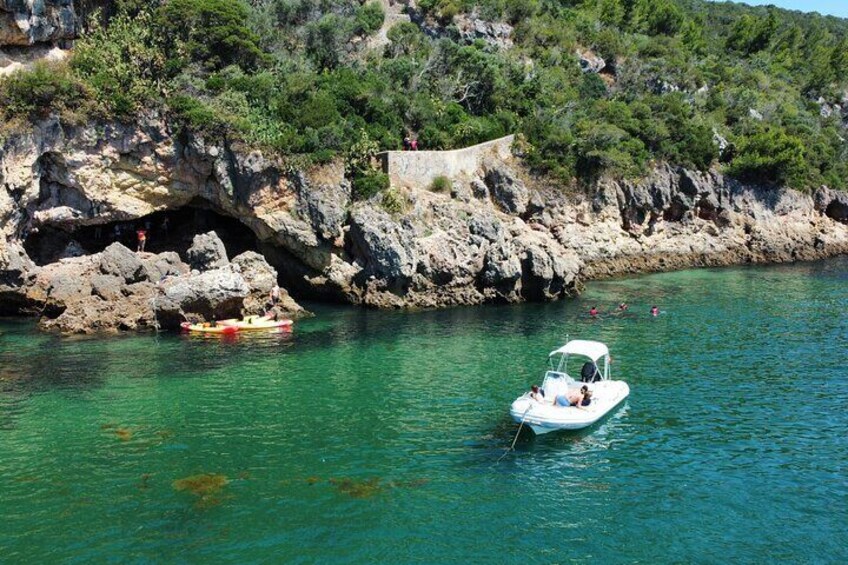 Lisbon: Boat Tour in Paradise