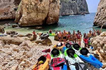 Kajak Javea guidet Cala Granadella, llop marí hule, cala en caló