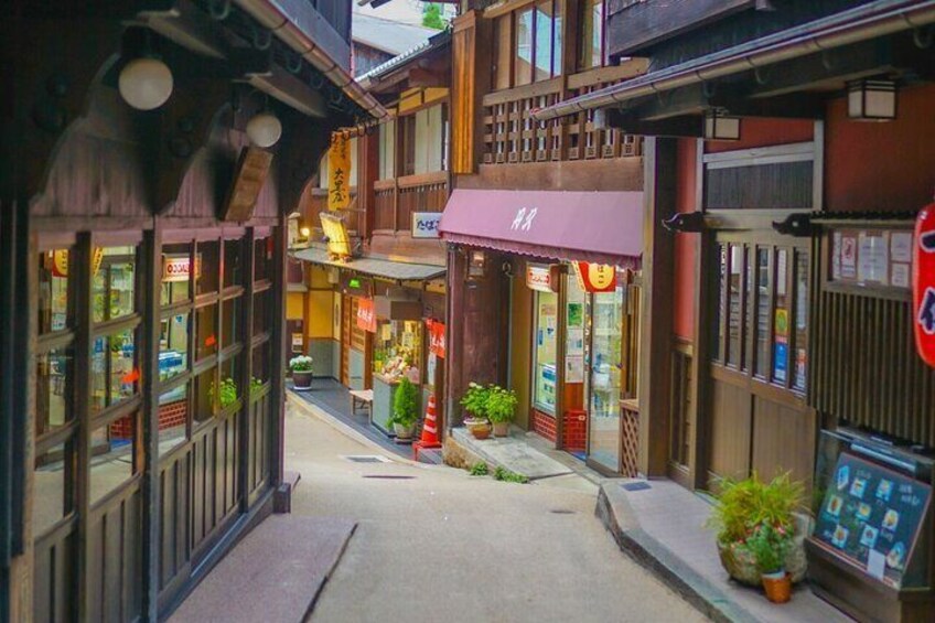 Kobe's Harmony: Mountains, Sea, and the Serenity of Arima Onsen