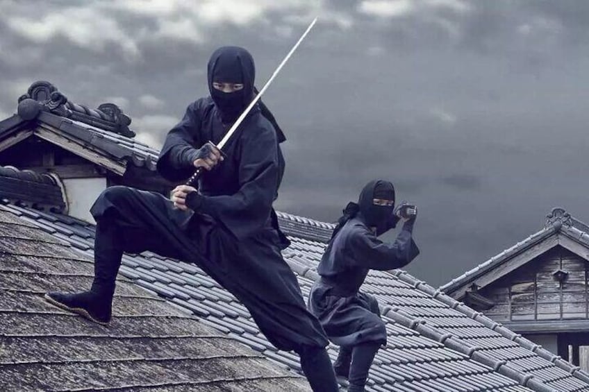 Keep your eye out for nearby ninjas!