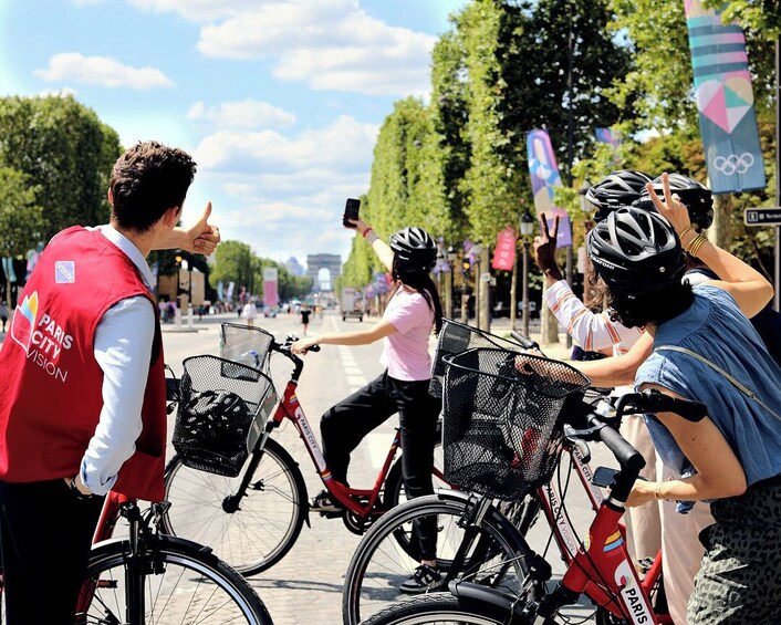 Guided Bike Tour Of Paris