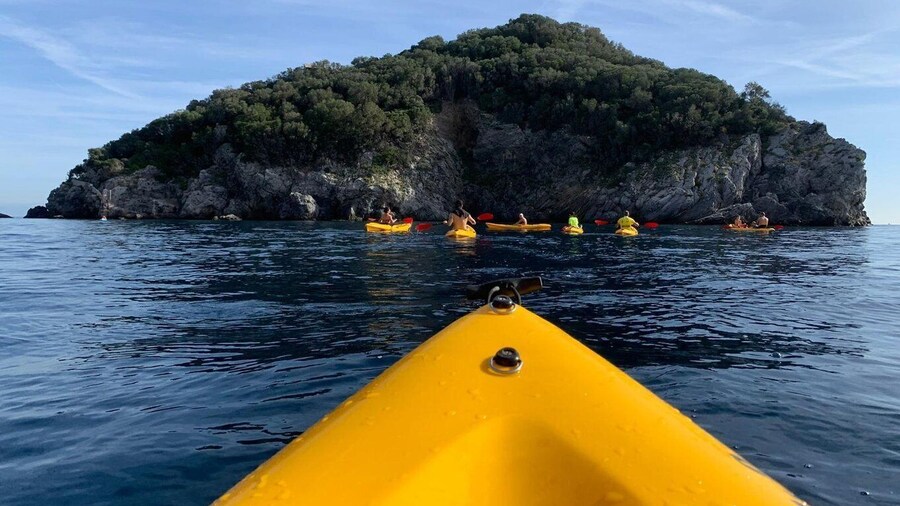 Marine Park of Bergeggi Island: Guided Kayak Tour