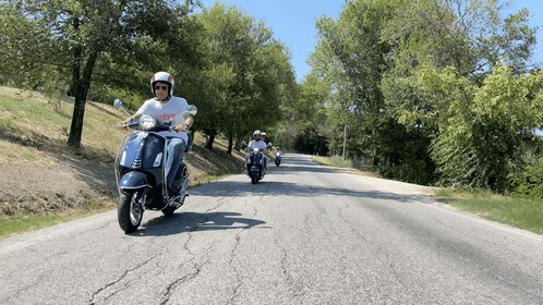 Marche: Guided Vespa Tour - The Charming Castles of Arcevia