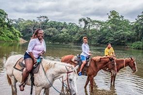 Xunantunich and horseback ride from Belize City