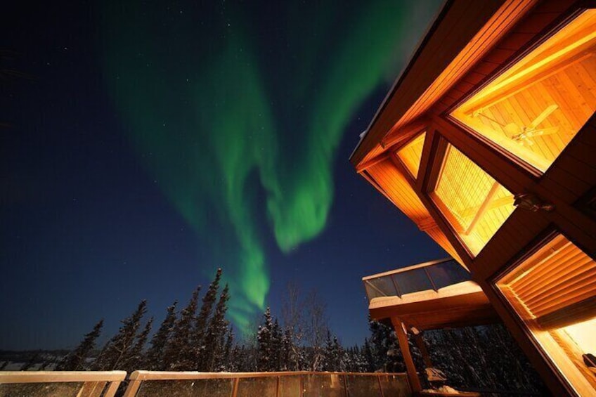 Aurora Tour: Luxury Lodge
