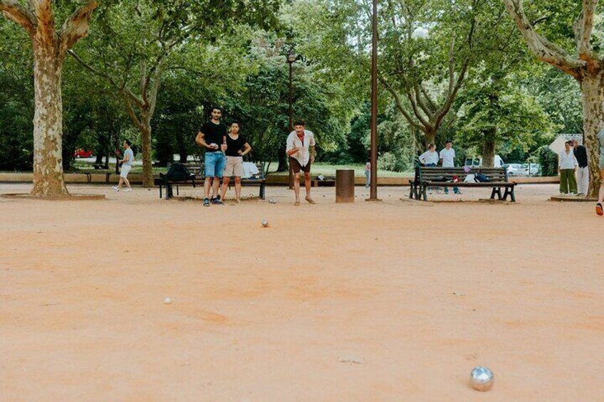Private - Authentic Provence: winery, apéro pétanque & villages