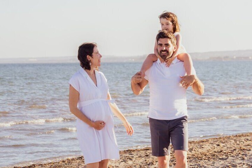 Sunset photo session on the best beaches in Alicante