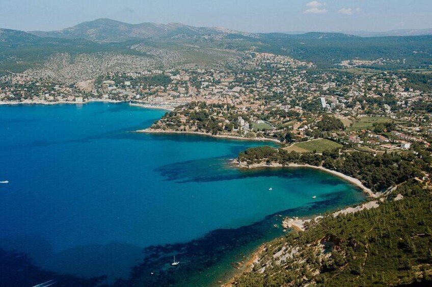 Cassis Village, Calanques Boat Ride, Wine Tasting (+Marseille)