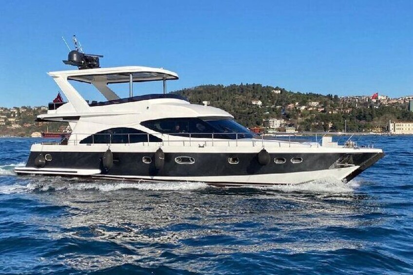 Istanbul Private Luxury Yacht on Bosphorus 24 Meter-79 feet