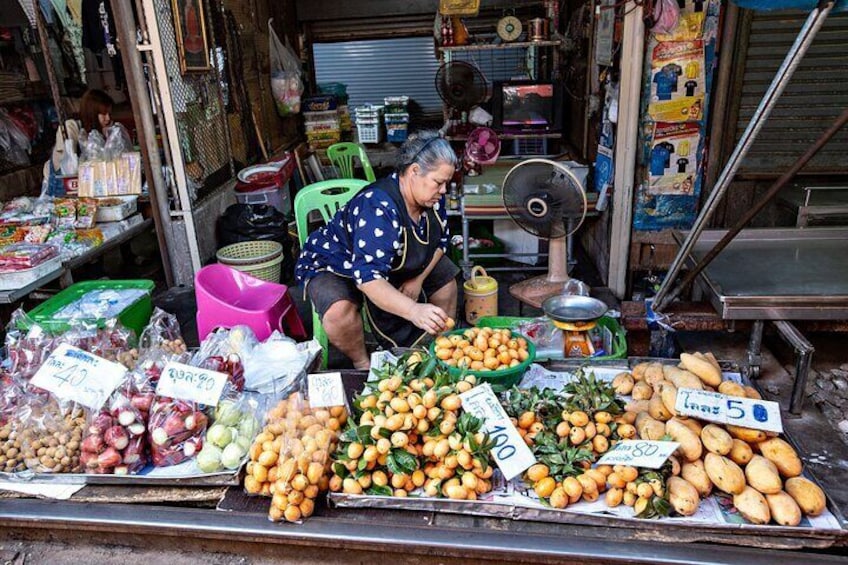 Bangkok Damnoen Saduak and Maeklong Railway Market Tour 