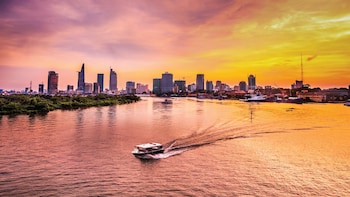 Romantic Saigon Sunset Cruise by Luxury Speedboat