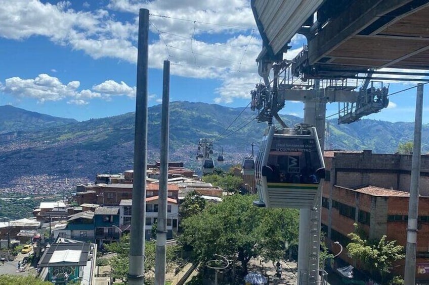 Private Virtual Tour Exploring Medellín like a Local