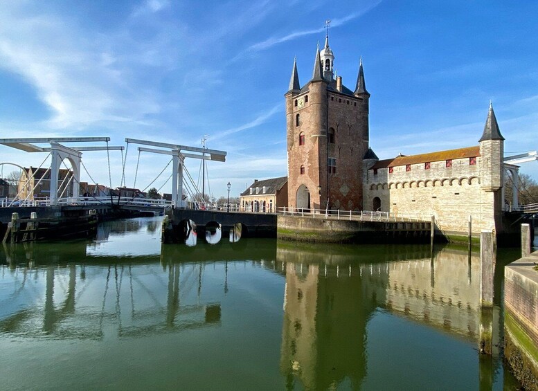 Zierikzee: City tour with guide "The legendes" NL/EN