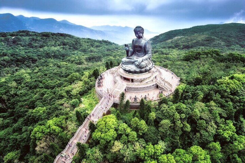 Private Tour with Private Car in Big Buddha and Lantau Island