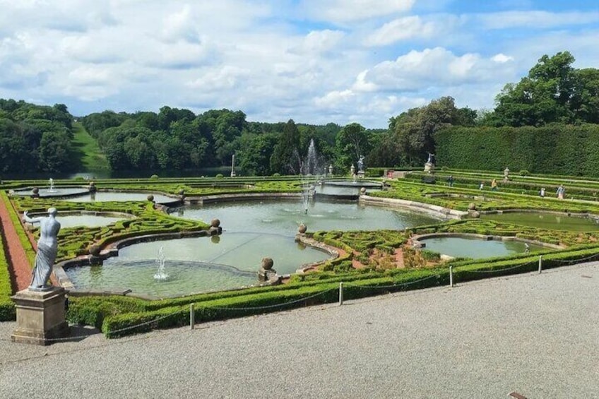 Blenheim Palace water fountains