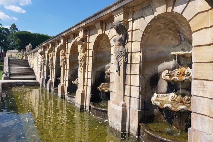 Blenheim Palace water fountains 