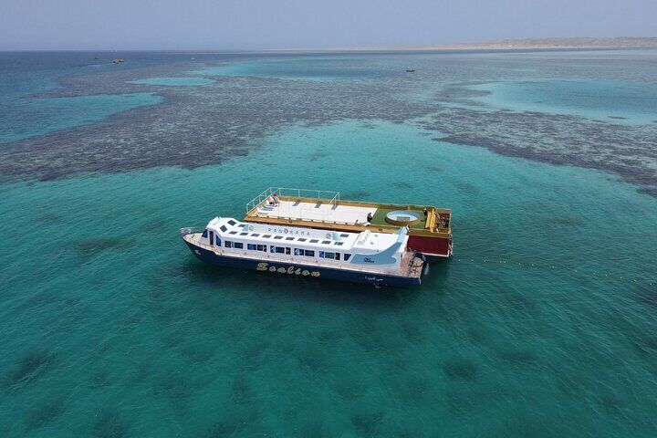 Parasailing and Sea Wolf from Hurghada with Transfer