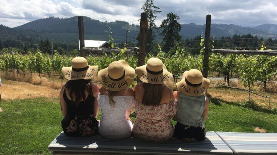 Winery Tour, Lake Country