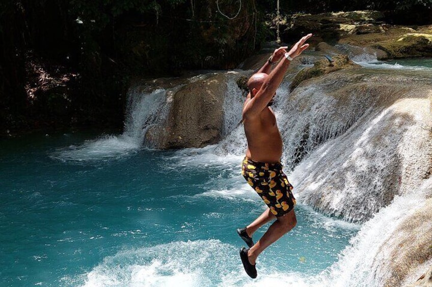 Blue Hole, Secret Falls and River Tubing Combo From Ocho Rios