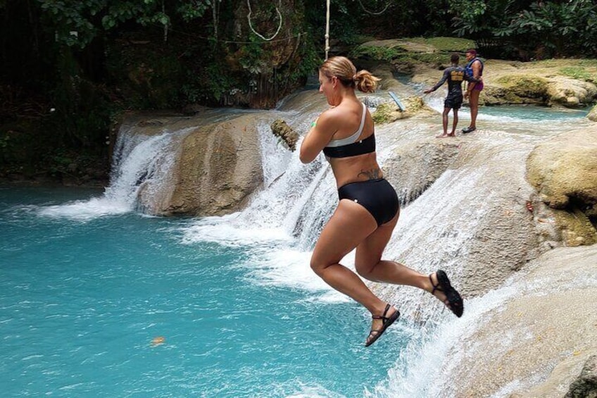 Blue Hole, Secret Falls and River Tubing Combo From Ocho Rios