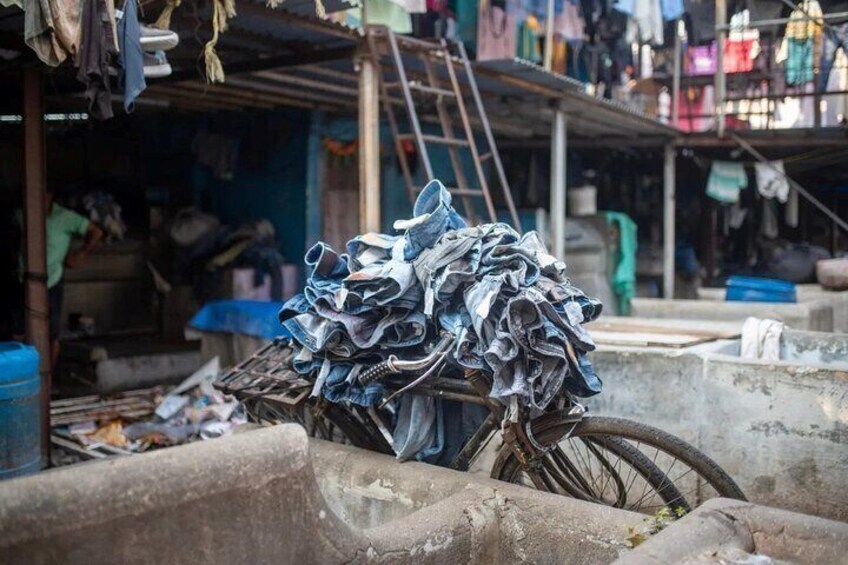 Mumbai: Dharavi Slum & Dhobi Ghat Laundry Tour