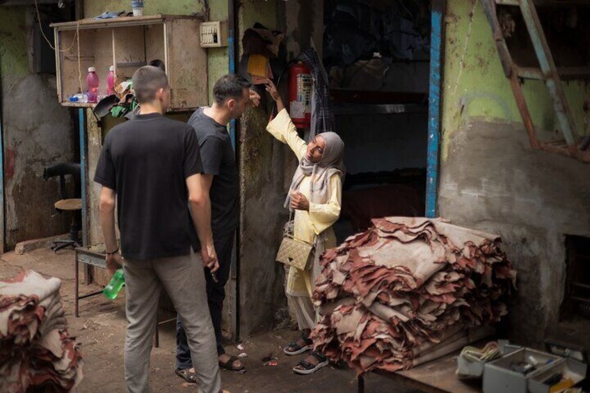 Mumbai: Dharavi Slum & Dhobi Ghat Laundry Tour