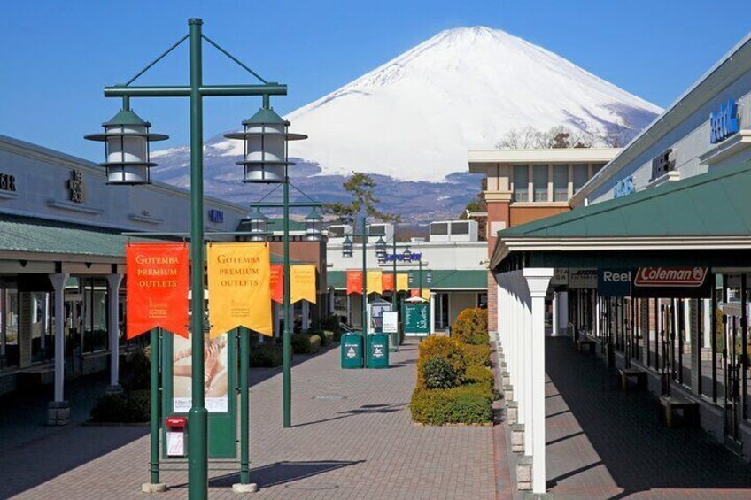 Mount FUJI and Gotemba Outlets day trip 