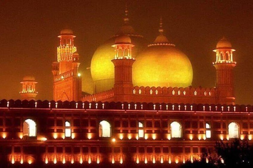 Imperial Mosque (Badshahi Masjid) is a beautiful landmark of Lahore built the period of 6th Mughal Emperor Aurangzeb Alamgir in 1673-74 AD.