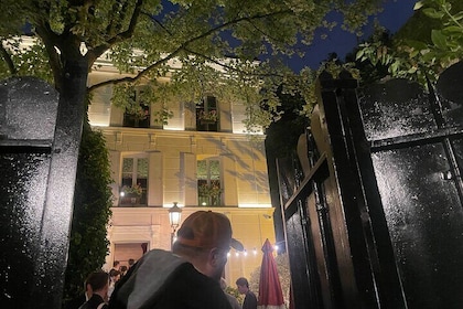 Montmarte Confidential