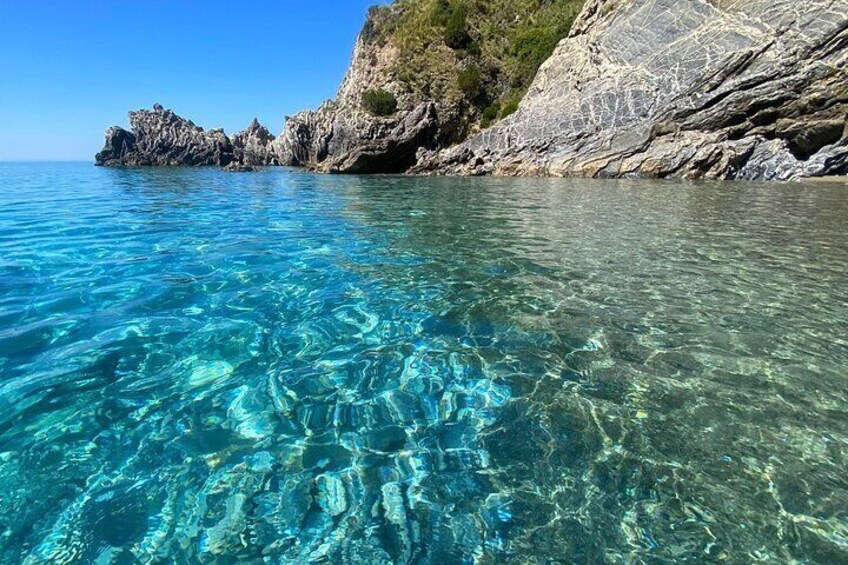 Boat excursion and stop in Marina di Pisciotta