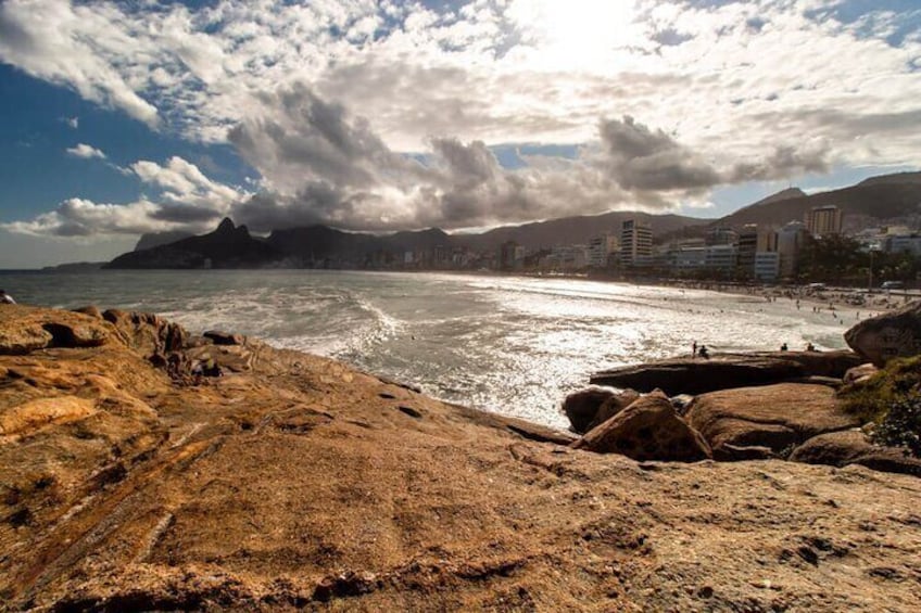 Arpoador Beach