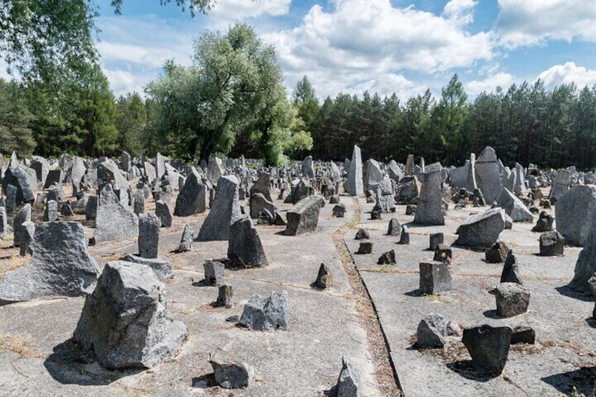 Private Tour Wolf's Lair & Treblinka from Warsaw