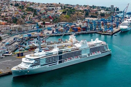 Transfer to Valparaiso Cruise Terminal with Winery & Town Tour