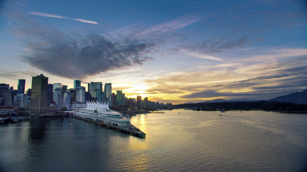 Evening Discovery of Vancouver & Stanley Park