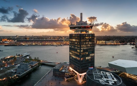 Amsterdam: Adgangsbillet til A'DAM Lookout og middagskupon