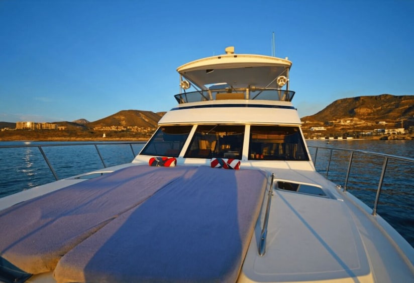 Picture 1 for Activity La Paz: Deluxe Yacht Adventure with Paddleboarding