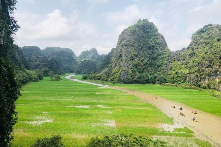 2 Day Private Tour in Tam Coc–Cuc Phuong-Van Long Nature Reserve