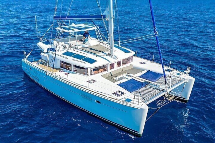 3 Hours Exclusive 45' Lagoon Catamaran Experience