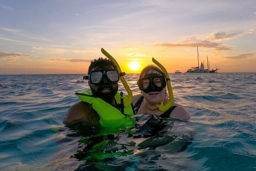 2 Hours Sunset Snorkeling Adventure in Aruba