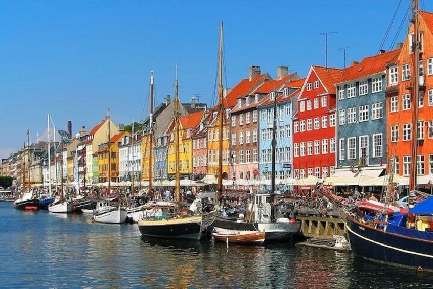 Private Copenhagen Tour with Gitzmo Boat