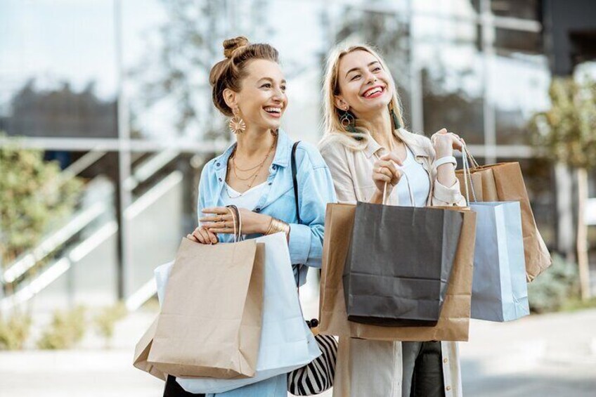 Private Shopping Tour from Melbourne city to DFO Essendon