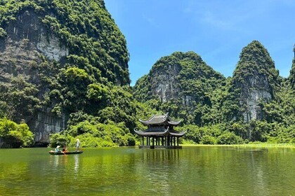 Luxurious Ninh Binh Day Tour -Small Group: Bich Dong and Trang An