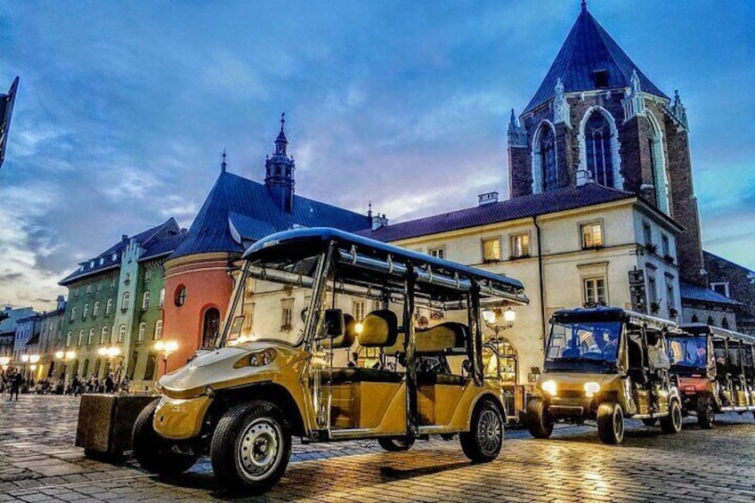 Krakow: Old Town by Golf Cart, Wawel Castle and Underground Museum Guided Tour