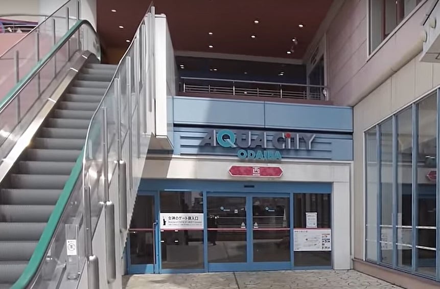 Aqua City & Odaiba with 1 Way Cherry Tomato SIC Door to Door Transfer